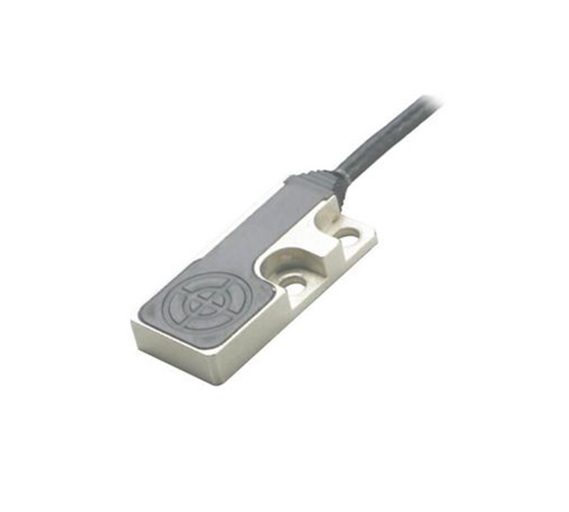 inductive-sensor-omron-e2ncev05