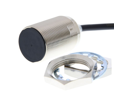 Inductive Sensor Make Contact Omron E2E-X20D130-T 2M OMS