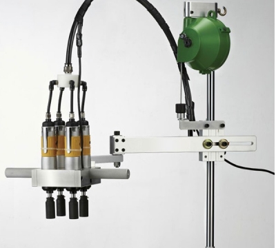 R650M Multi-Drive Fastening System with torque reaction arm